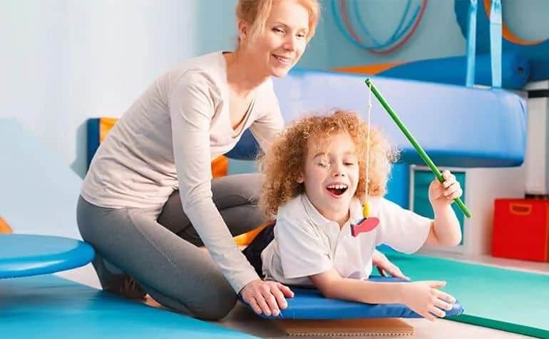 Zajęcia dla dzieci z Aspergerem: Jak wspierać ich rozwój społeczny