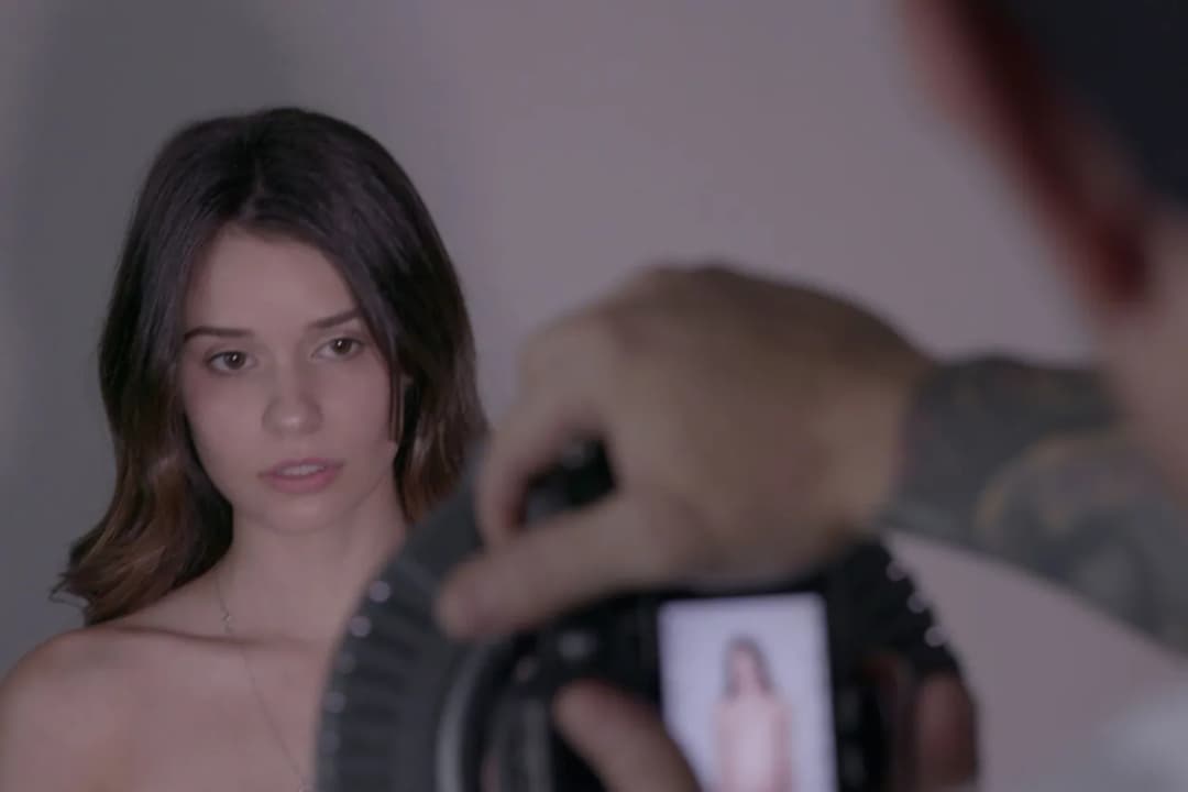 Edukacja filmowa dla uczniów: wartościowe seriale, które warto obejrzeć online