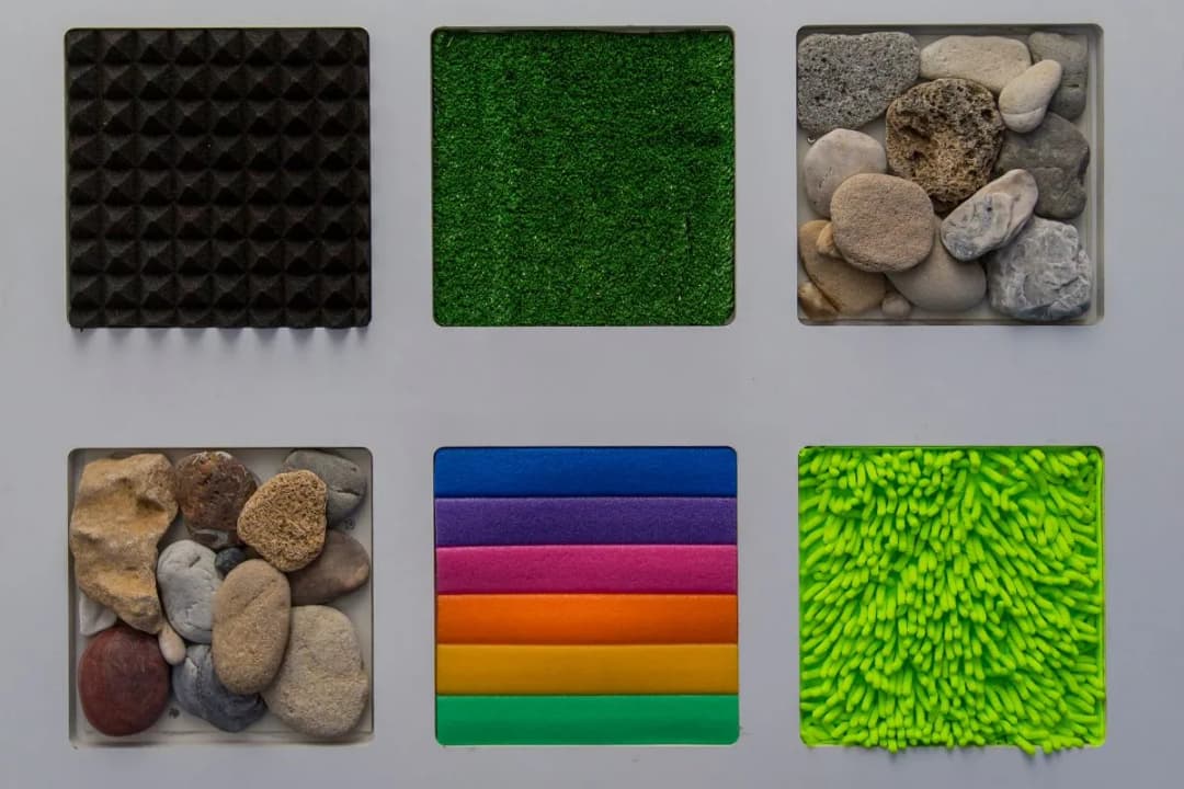 Zajęcia z sensoplastyki: Jak wspierać rozwój dziecka przez zabawę