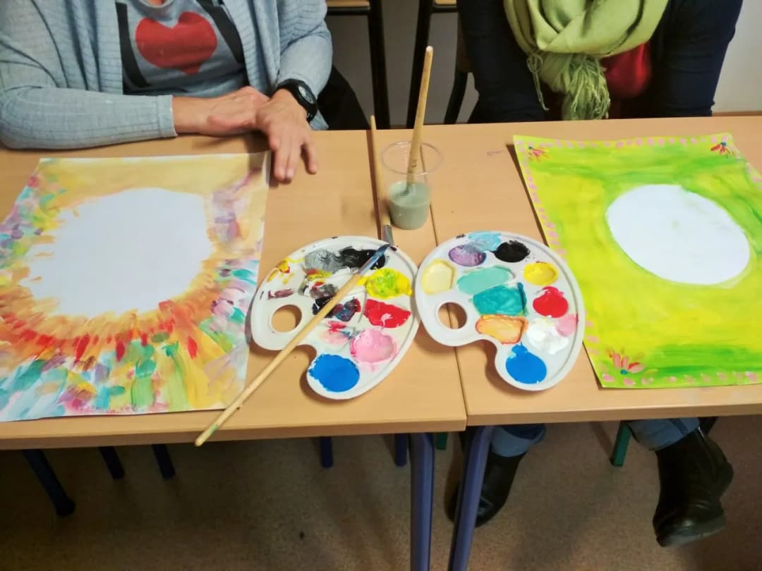 Skuteczne scenariusze zajęć z arteterapii dla emocjonalnej ekspresji